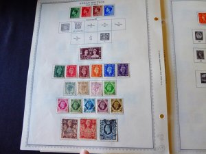 Great Britain 1924-1958 Stamp Collection on Album Pages