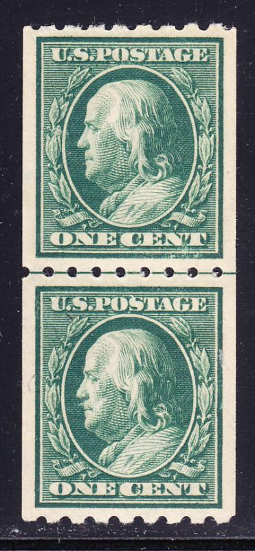 U.S. 910 Coil Line Pair Scott 390 VF/NH