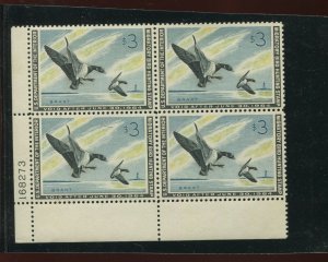 RW30 Federal Duck Mint Plate block of 4 Stamps  NH (Stock RW30-pb2)
