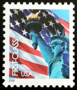 2006 Scott #3965 - STATUE OF LIBERTY AND FLAG - Single Stamp - Mint NH