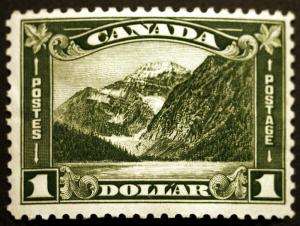 Canada #177 $1 Dark Olive Green 1930 XF *MLH* CV $300+