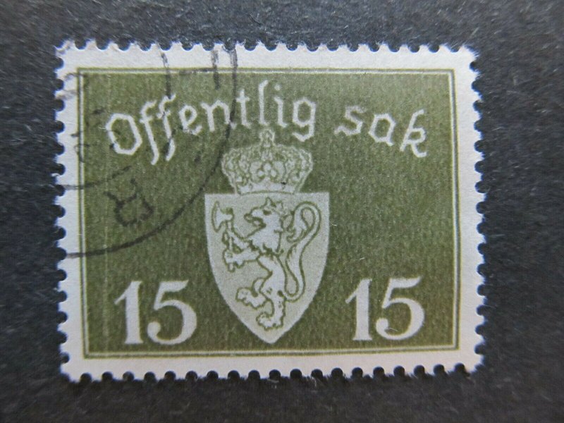 A5P29F77 Norway Official Stamp 1937-38 Wmk Post Horn 15o used