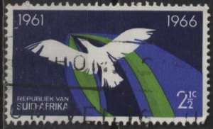 South Africa 311b (used) 2½c 5th anniv. of republic, flying bird (1966)