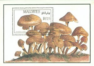 MALDIVES 1229 MH S/S SCV $6.50 BIN $3.50 MUSHROOMS