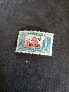 Stamps Tunisia Scott B35 hinged