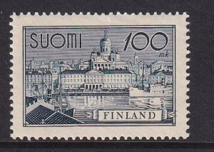 Finland  #240   MNH  1942 Harbor Helsinki 100m