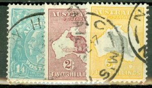 HP: Australia 113-20, 122-6 used CV $60; scan shows only a few