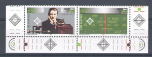 1995 San Marino Marconi Joint Emission 2 val in pair MNH**