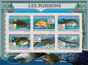 Guinea - Fish on Stamps - 6 Stamp  Sheet  - 7B-995