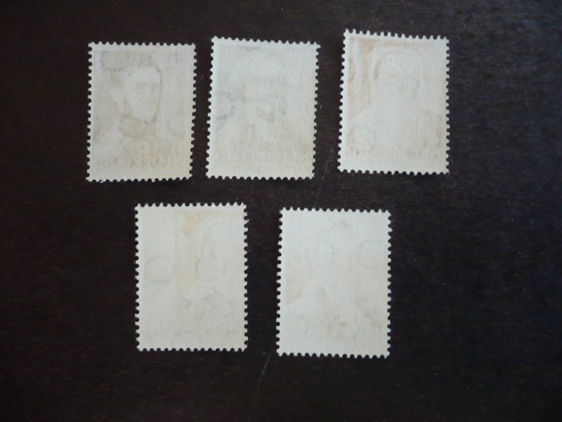 Stamps - Netherlands - Scott#B134-B138 - Mint Never Hinged Set of 5 Stamps