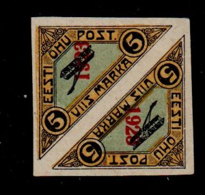Estonia Sc C2 1923 Airmail pair with red 1923 overprint mint