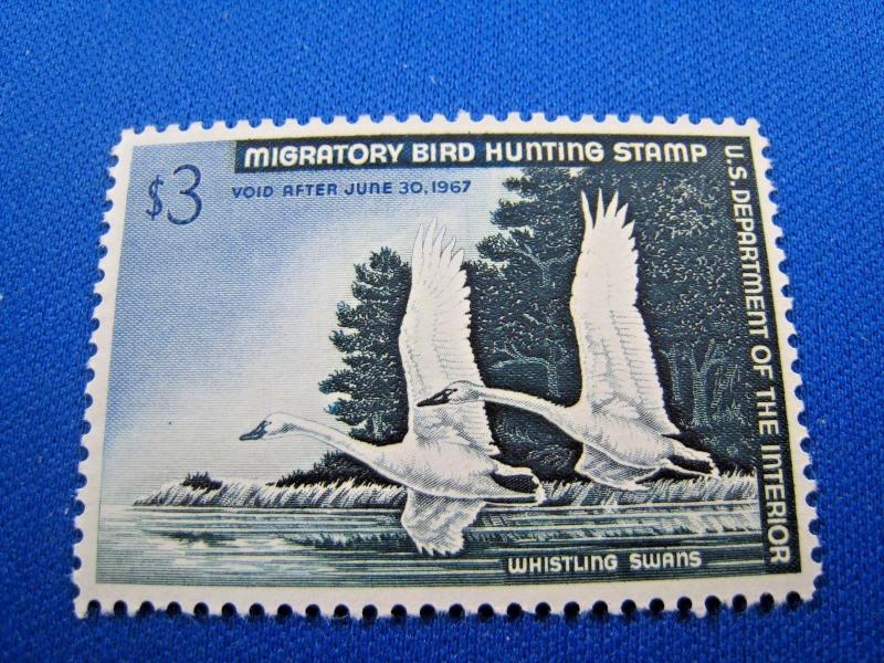 U.S. STAMPS FOR COLLECTORS - SCOTT #RW33   DUCK STAMP    MNH   (kbrw33)