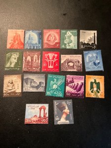 Stamps Egypt Scott #474-90 hinged