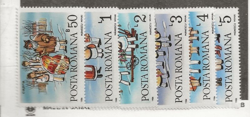 ROMANIA Sc 3423-8 NH ISSUE OF 1986 - COSTUMES 