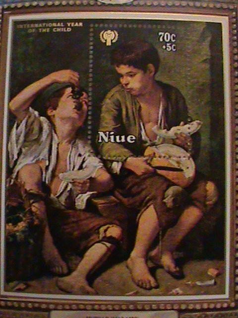 ​NIUE-1980 SC#240a INTERNATIONAL YEAR OF THE CHILD-MNH-S/S VERY FINE  MURILLO-