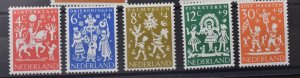 NETHERLANDS  B358-62  MNH