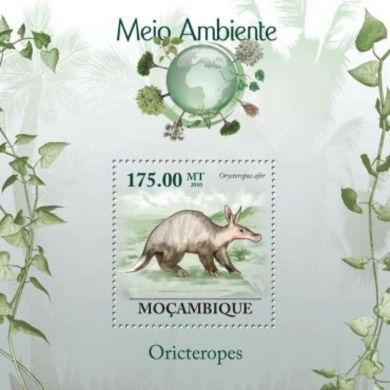 Mozambique - Aardvarks on Stamps  -  Stamp Souvenir Sheet 13A-250