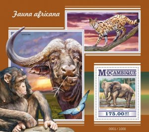 MOZAMBIQUE - 2015 - African Fauna - Perf Souv Sheet - Mint Never Hinged