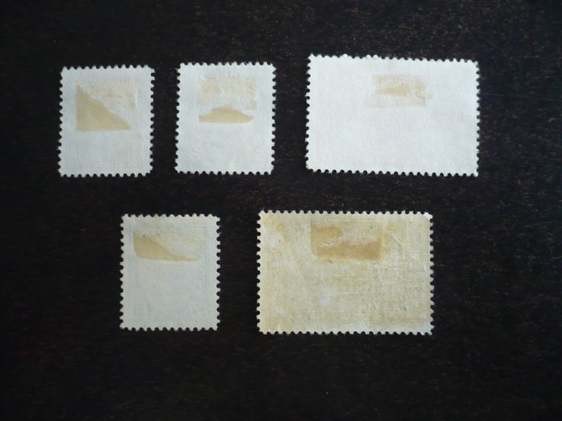 Stamps - Canada - Scott# 211-215 - Used Part Set of 5 Stamps