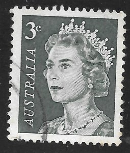 Australia #396 3c Queen Elizabeth II