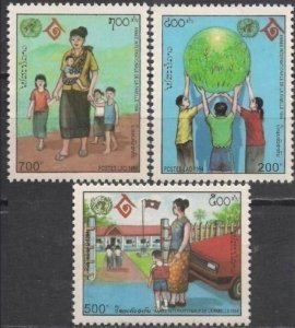 1994 Laos 1424-1426 Year of the Family 7,20 €