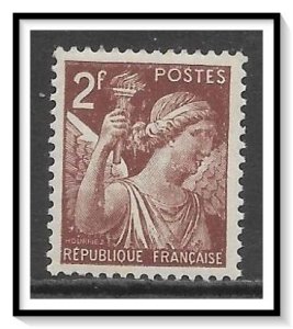 France #384 Iris MNH