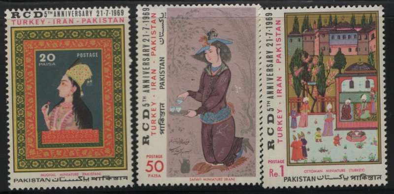 PAKISTAN, 274-276, MNH, 1969, 5TH ANNIV. OF THE REGIONAL COOPERATION PACT