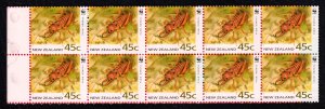 New Zealand 1993 Tusked Weta Complete Mint MNH Booklet SC 1163a