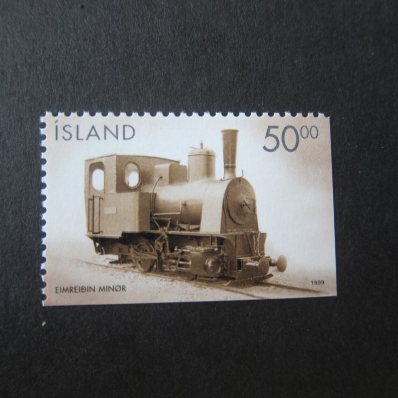 Iceland Sc 878 MNH
