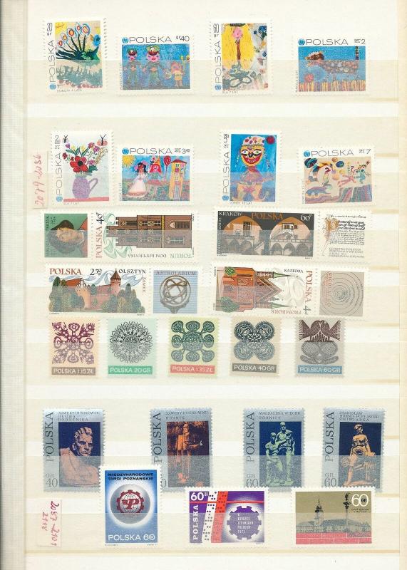 POLAND 1971/2 Art Air MNH(Appx 50 Stamps) (KR 493