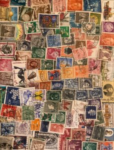 World Mixed Collection Mint + Used 100+ Items Good Value       (WM7)