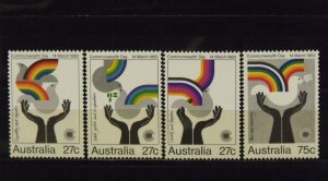 10652   Australia   MNH # 864, 865, 866, 867         CV$ 2.90