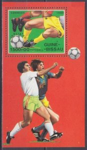 1989 Guinea-Bissau 1080/B281 1990 FIFA World Cup in Italy