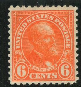 U.S. - 558 - Almost Very Fine - Hinged