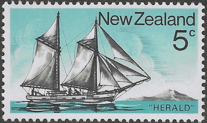 New Zealand, stamp, Scott#572, mint, hinged, ship, 5c,