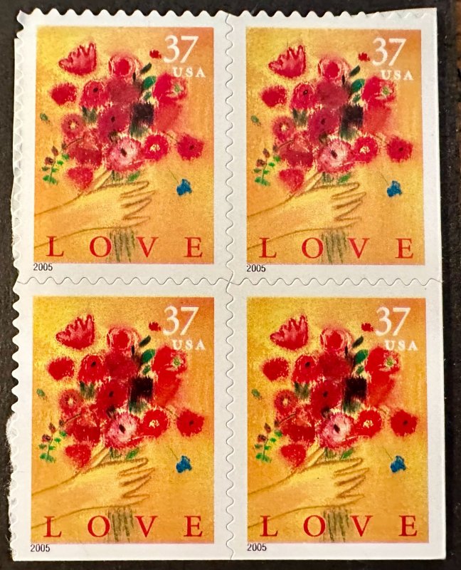 US # 3898 Love booklet block of 4 37c 2005 Mint NH
