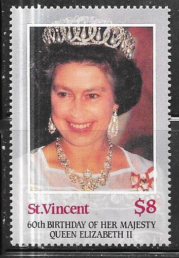 ST.Vincent #926 $8  Queen Elizabeth   (MNH) CV$4.50