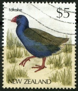 New Zealand Sc#835 Used, $5 multi, Native Birds Definitives 1985-88 (1988)