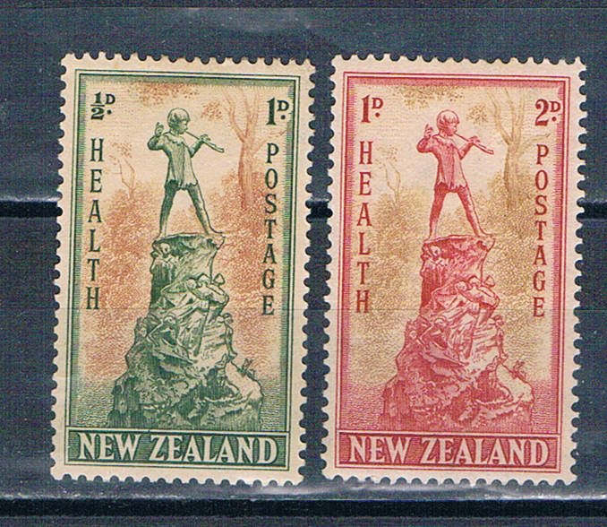 New Zealand B26-27 MLH set Peter Pan Statue 1945 (N0736)