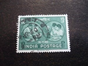 Stamps - India - Scott# 333 - Used Set of 1 Stamp