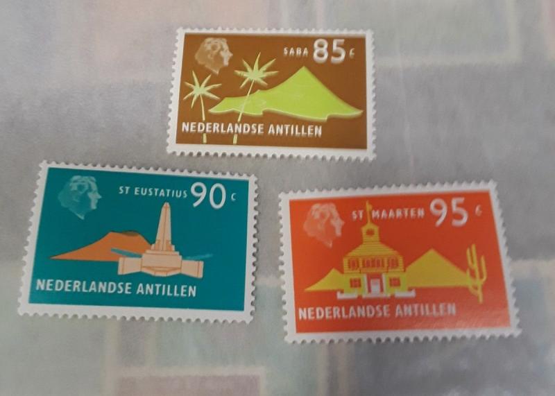 mnh netherlands lot 3