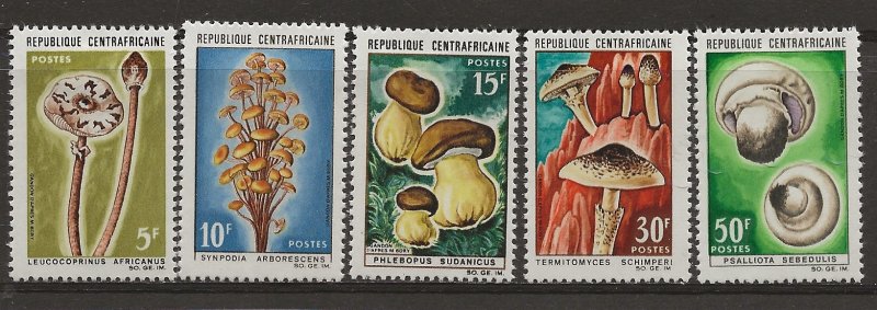 Central African Rep. 81-85 Set. MH (Mushrooms)