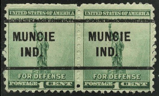 United States -SC #899- USED PAIR PRECANCEL MUNCIE, IND. - 1940 - Item USAA382