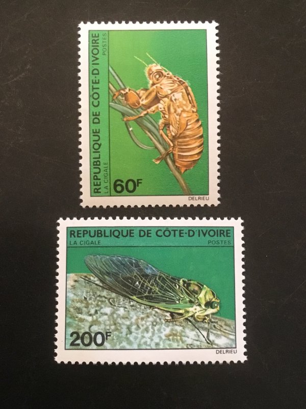 Ivory Coast 565-566 F-VF Mint Hinged, Scott $ 10.00