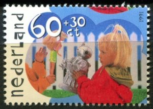 Netherlands Sc#B659 MNH, 60c+30c multi, Children Stamps 1991: Outdoor Play (1...