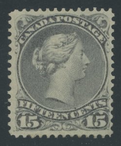 Canada 30 - 15 cent grey - F/VF Mint hinged