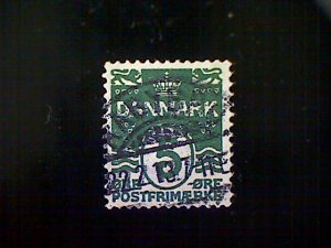 Denmark (Danmark), Scott #61, used, 1912, Waves and Hearts, 5 øre, deep green