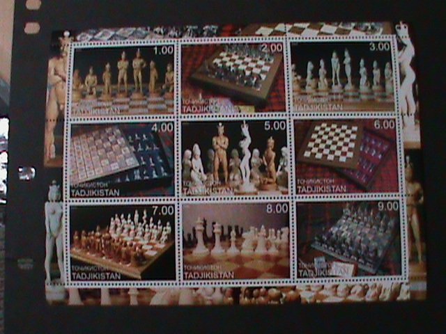 TAJIKISTAN 2000 WORLD FAMOUS NUDE CHESS & CHESS BOARD-MNH-SHEET VF RARE