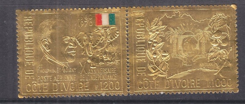 IVORY COAST, 1970 10th. Anniv. Independence, Gold Leaf se-tenant pair, mnh.