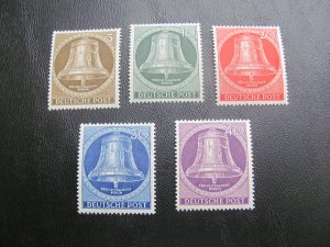 GERMANY BERLIN 1953 MNH SC 9N94-98 BELLS CENTER XF (114)